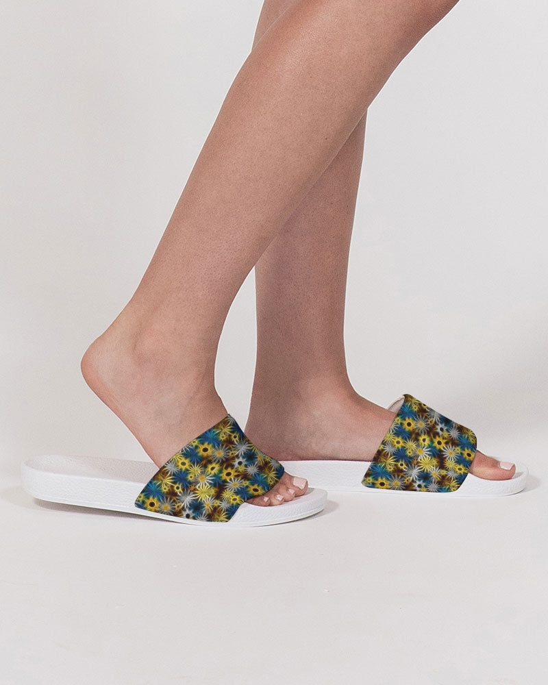 Blue and Yellow Glowing Daisies Women's Slide Sandal