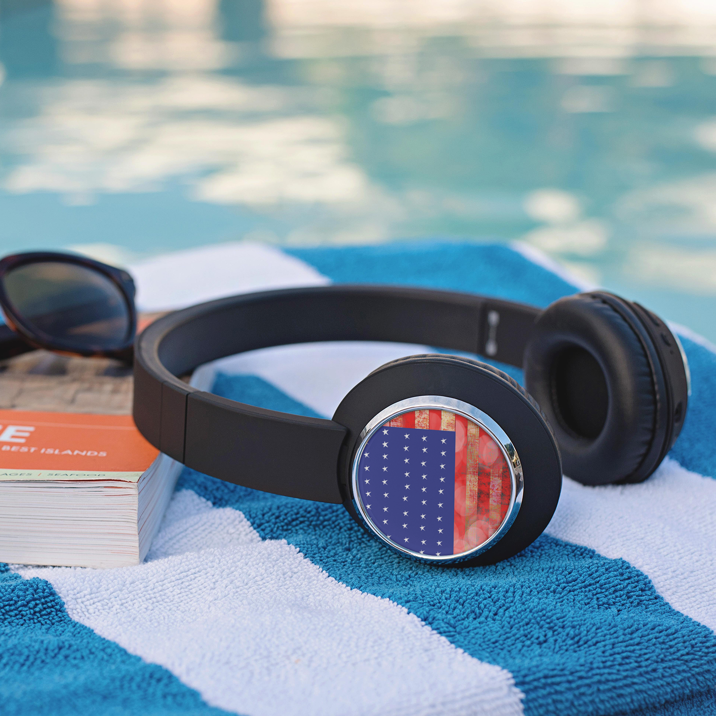 Americand_Flag_in_Bokeh_Beebop_Headphone_Lifestyle_Mockup.png