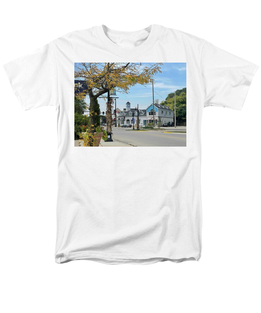 Downtown Fox Lake - Men's T-Shirt (Regular Fit)