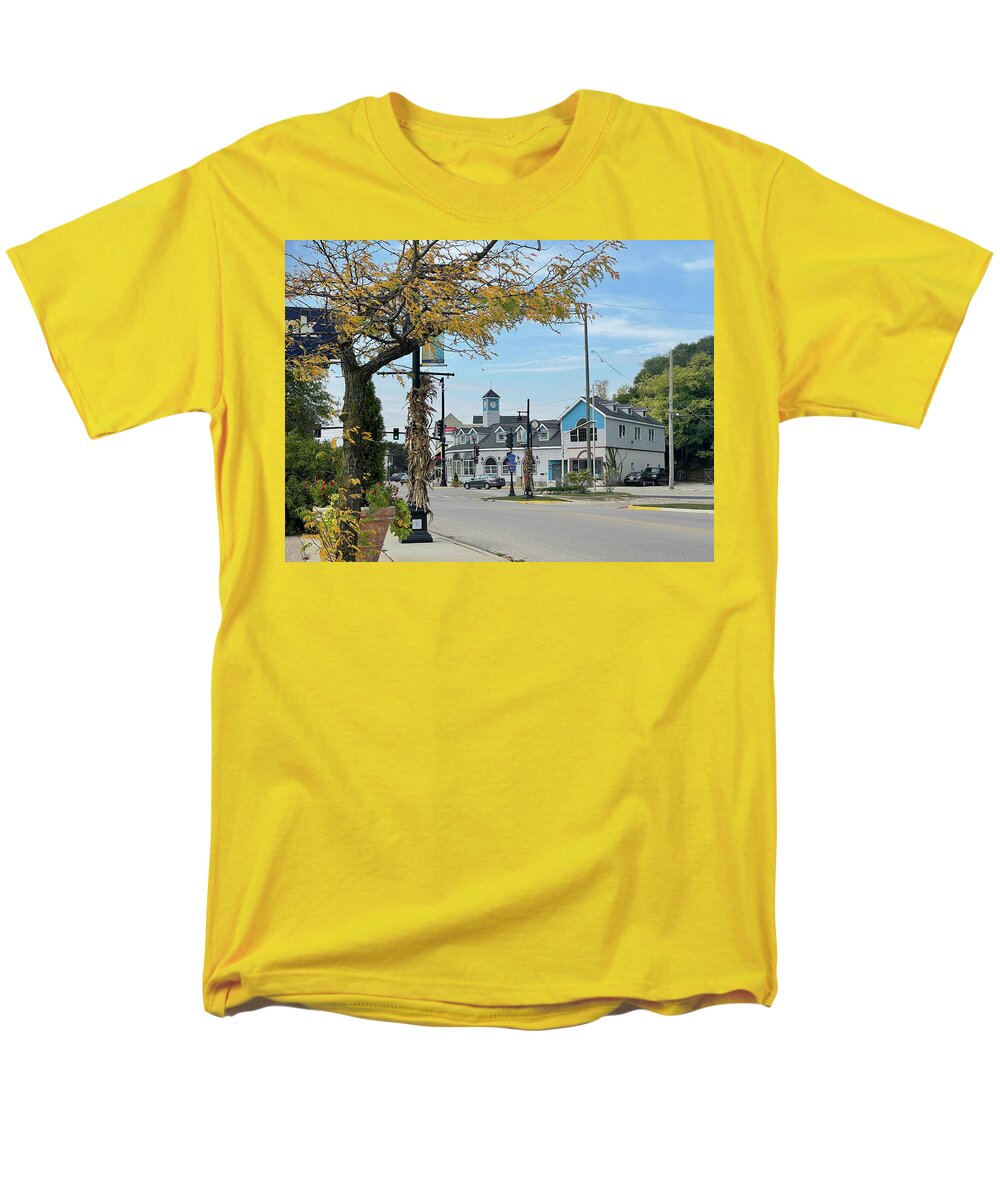 Downtown Fox Lake - Men's T-Shirt (Regular Fit)