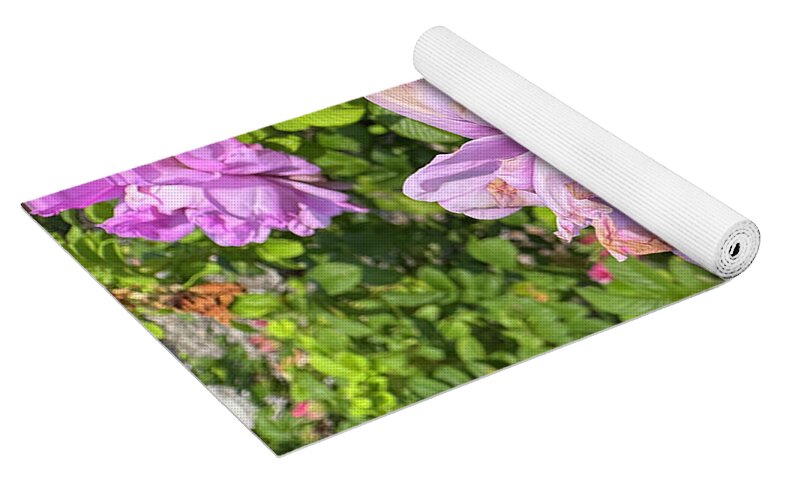 Nippersink Rose - Yoga Mat