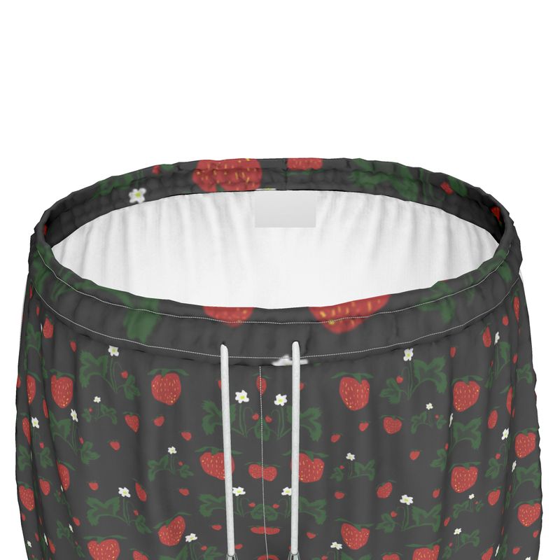 Wild Strawberries Pattern Womens Running Shorts