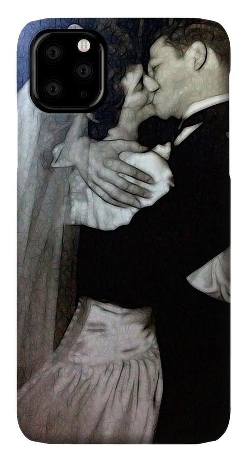 1940s Wedding Kiss - Phone Case