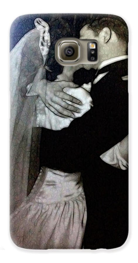1940s Wedding Kiss - Phone Case