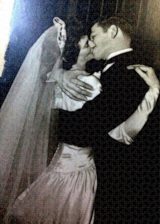 1940s Wedding Kiss - Puzzle