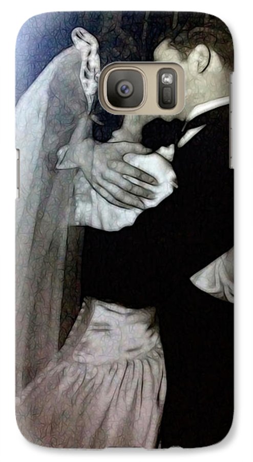 1940s Wedding Kiss - Phone Case