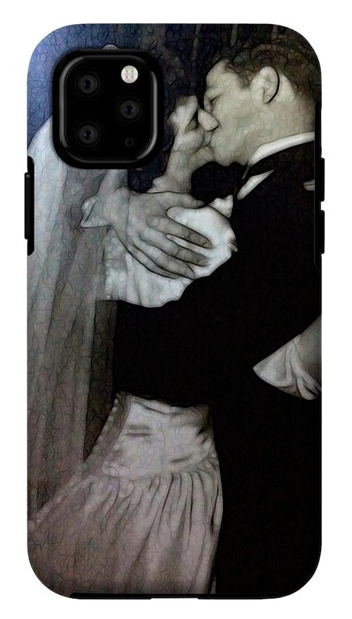 1940s Wedding Kiss - Phone Case