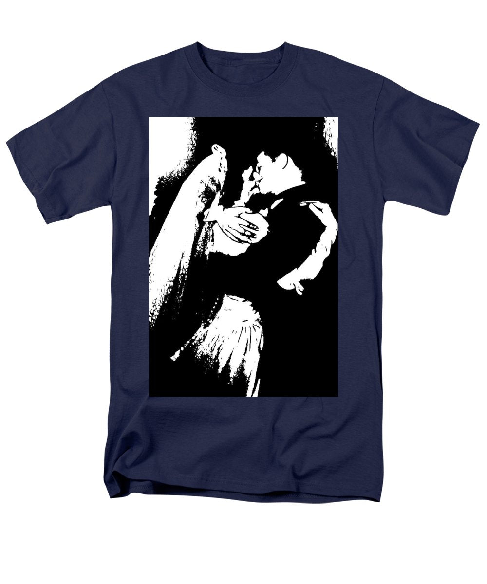 1940s Wedding Kiss Two Tone - Men's T-Shirt (Regular Fit)