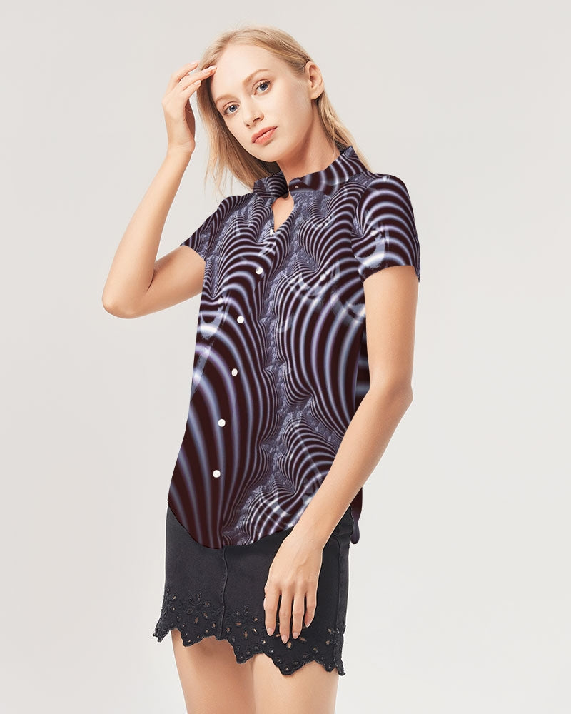 Black and White Spiral Fractal Women's Short Sleeve Button Up