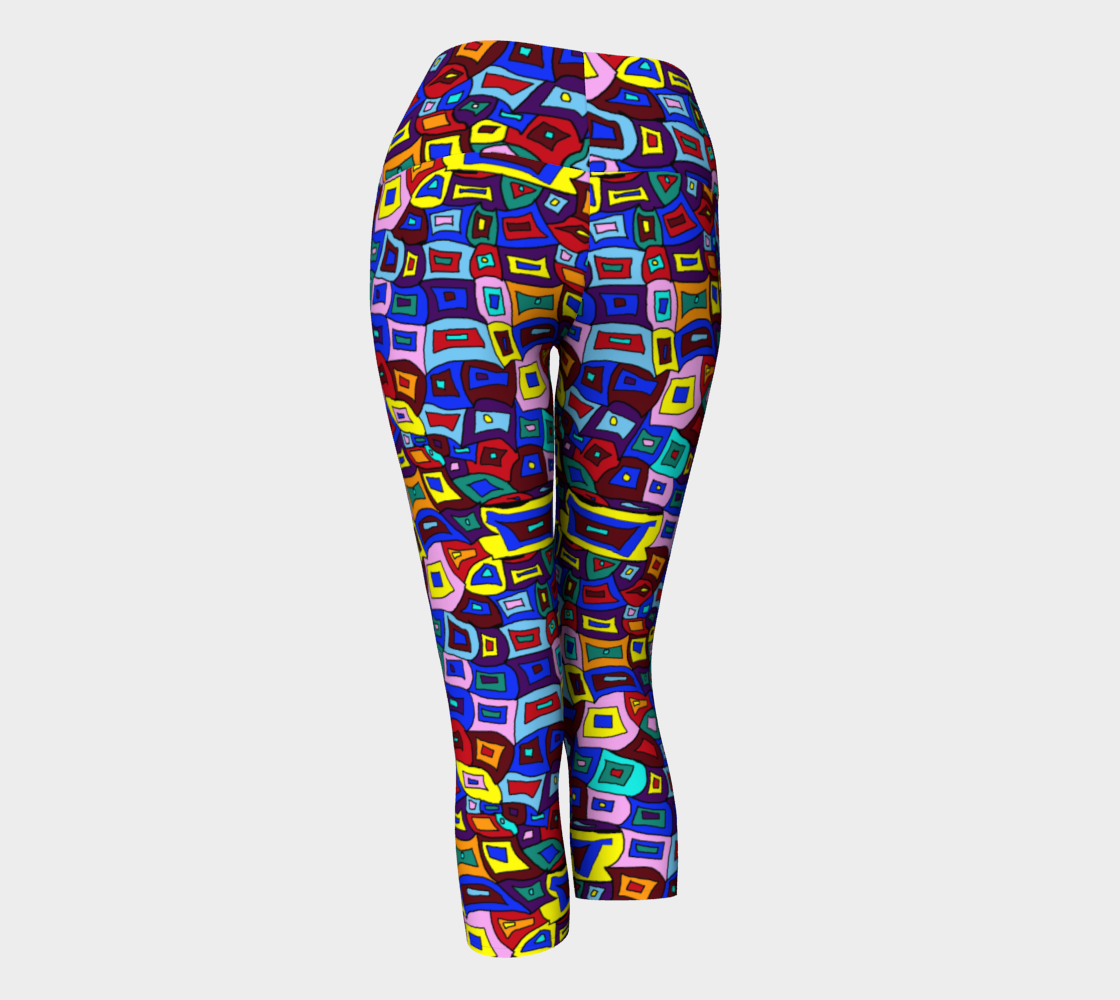 Wavy Squares Pattern Yoga Capris