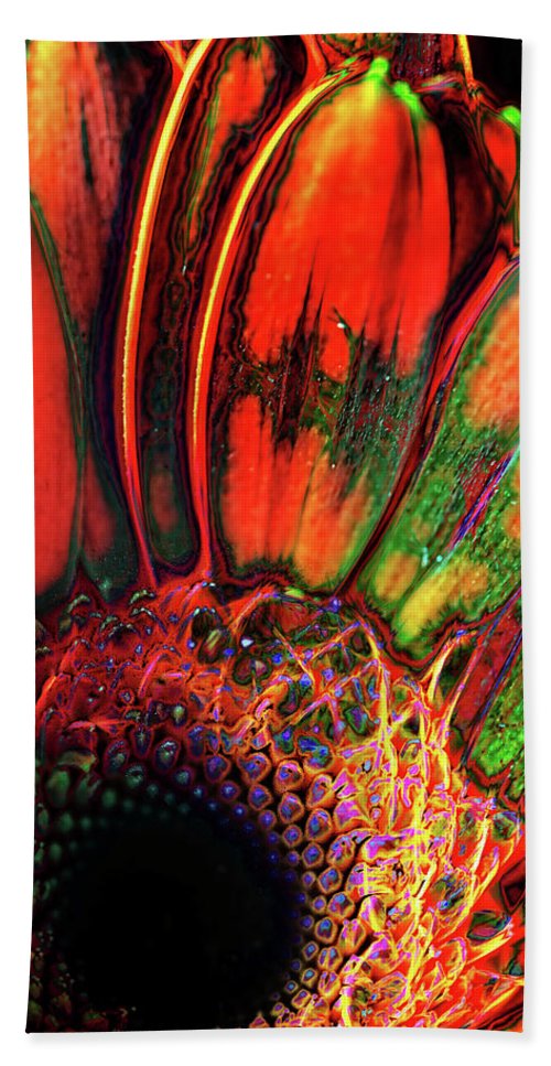 Abstract Orange Daisy - Bath Towel