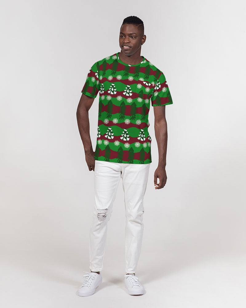 Snowy Evergreen Pattern Men's Everyday Pocket Tee