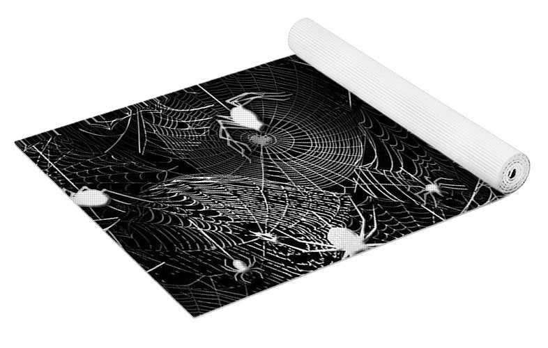 Black and White Spiders - Yoga Mat