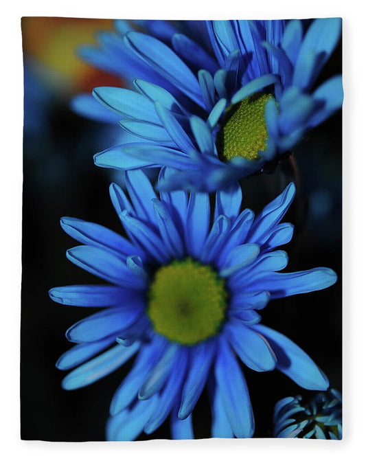 Blue Daisy Vertical - Blanket