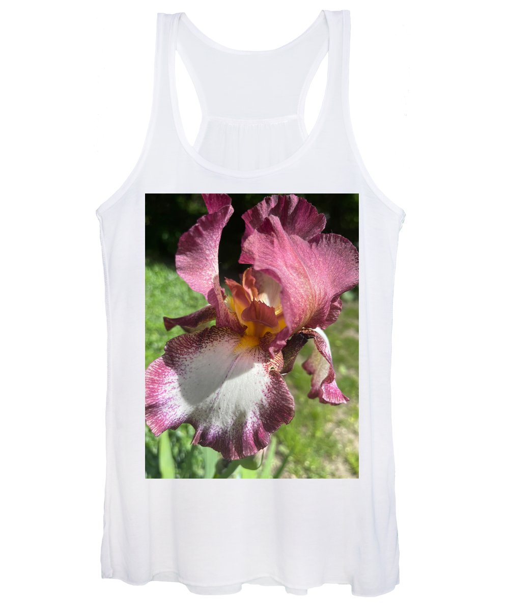 Burgundy iris - Women's Tank Top