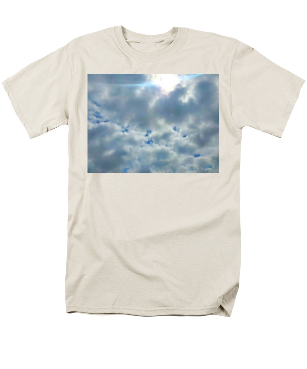 Clouds Above a Park - Men's T-Shirt (Regular Fit)