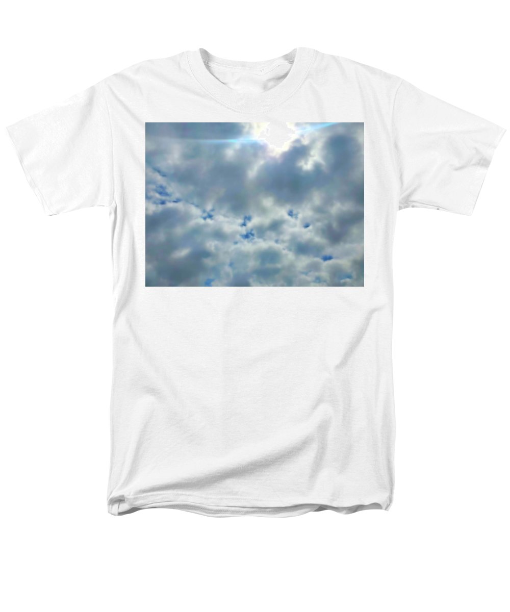 Clouds Above a Park - Men's T-Shirt (Regular Fit)