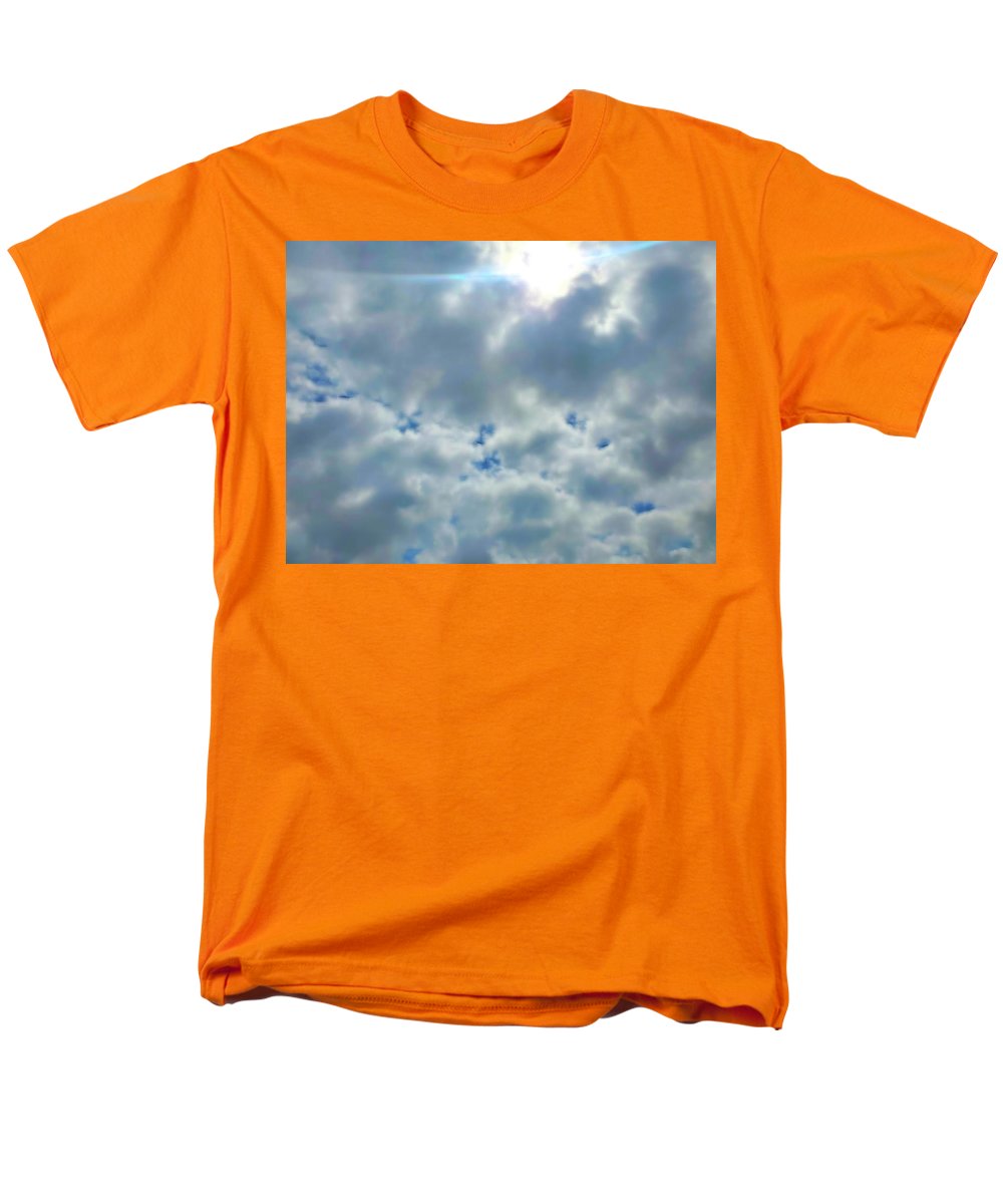 Clouds Above a Park - Men's T-Shirt (Regular Fit)