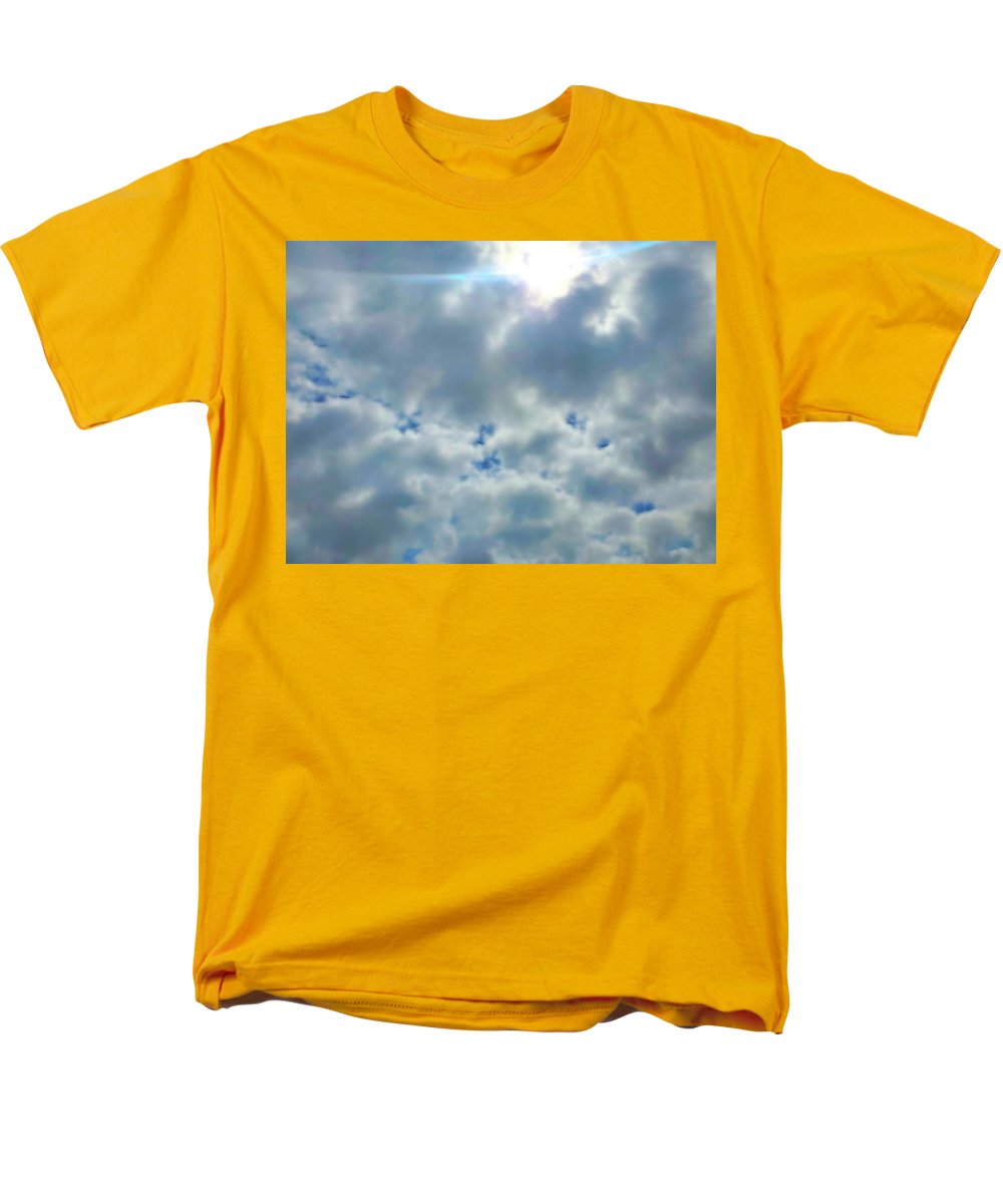 Clouds Above a Park - Men's T-Shirt (Regular Fit)