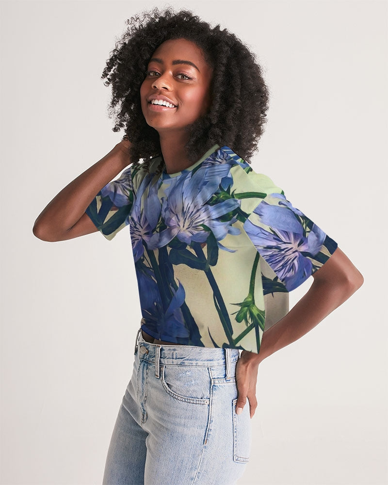 Blue Wildflowers Women's Lounge Cropped Tee