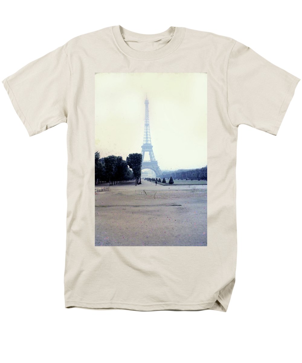 Europe Trip 1968 Number 22 - Men's T-Shirt (Regular Fit)
