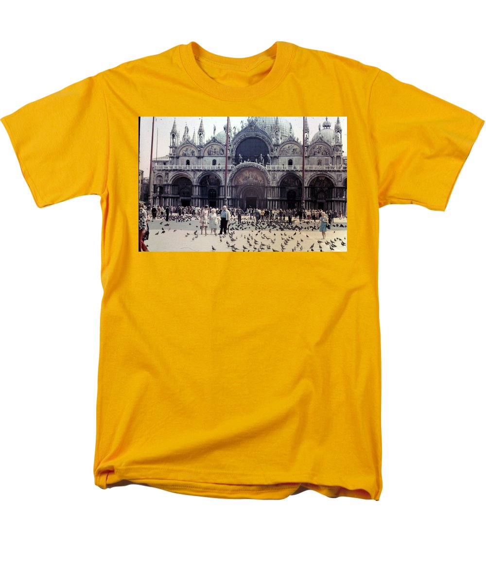 Europe Trip 1971 Number 11 - Men's T-Shirt (Regular Fit)