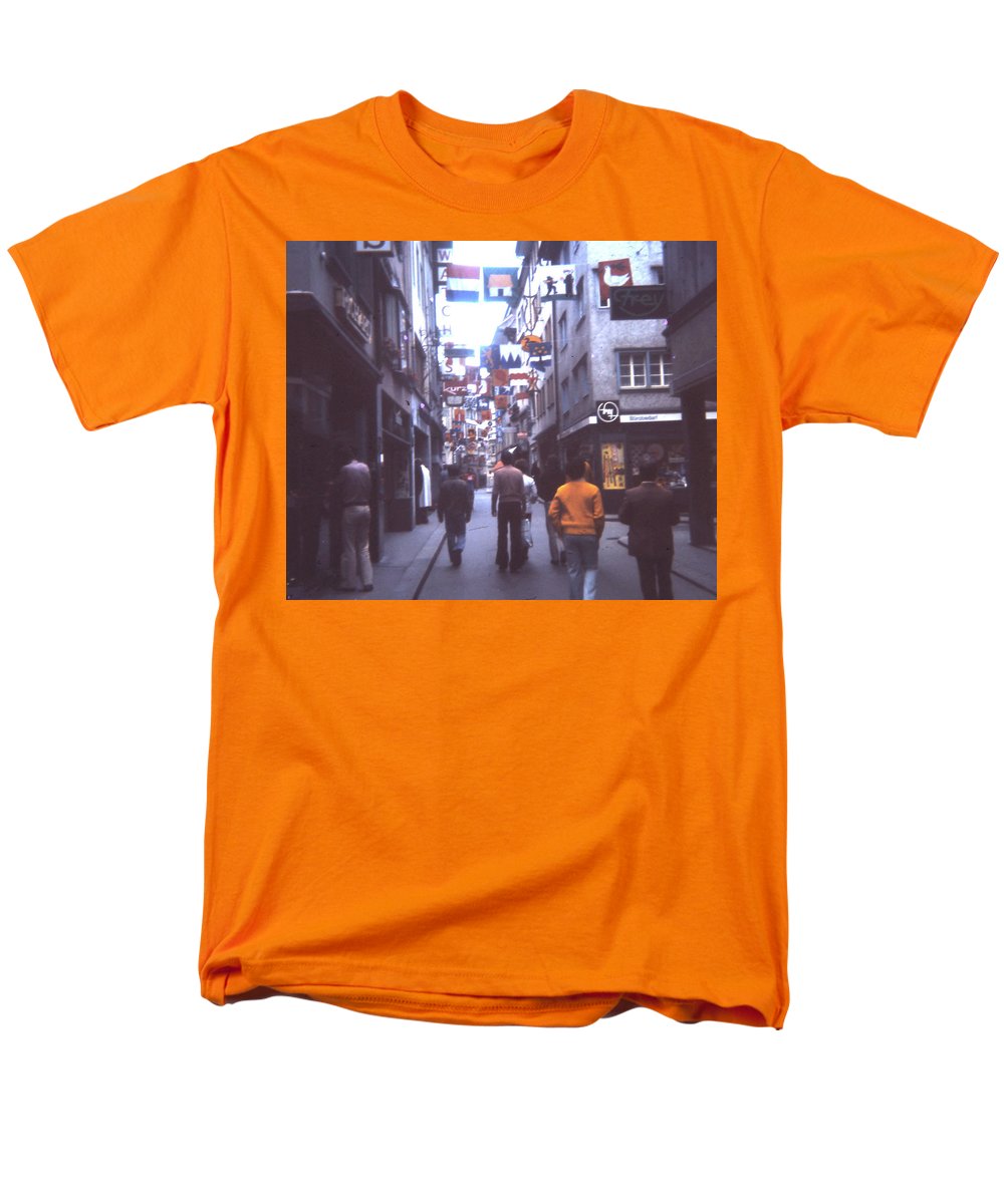 Europe Trip 1973 Number 10 - Men's T-Shirt (Regular Fit)