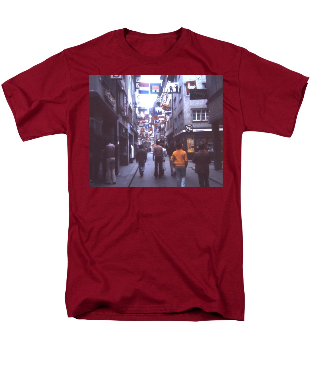 Europe Trip 1973 Number 10 - Men's T-Shirt (Regular Fit)