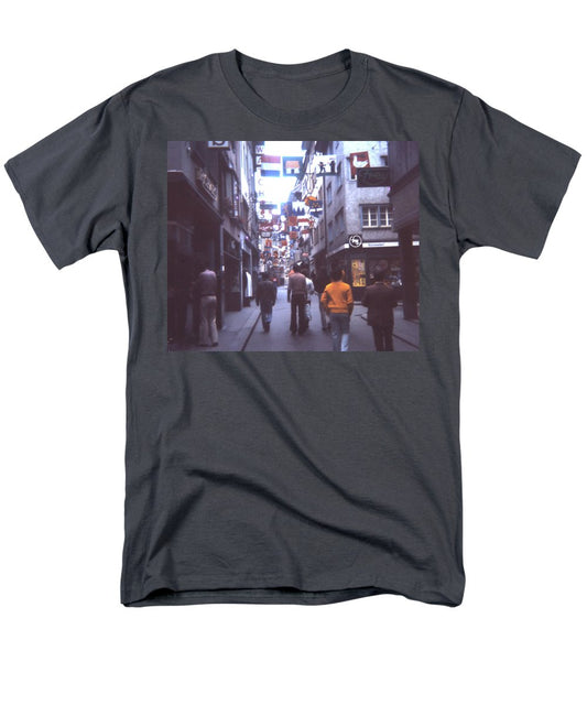 Europe Trip 1973 Number 10 - Men's T-Shirt  (Regular Fit)