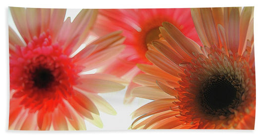 Flowers 2602 - Beach Towel