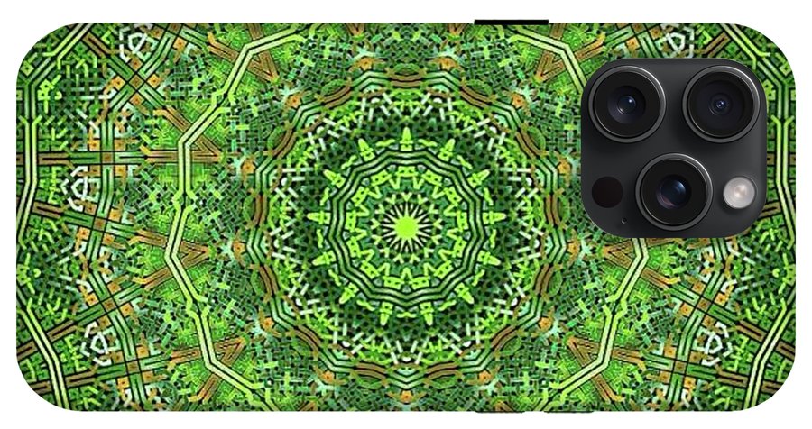 Green Celtic Knot Circle Kaleidoscope - Phone Case