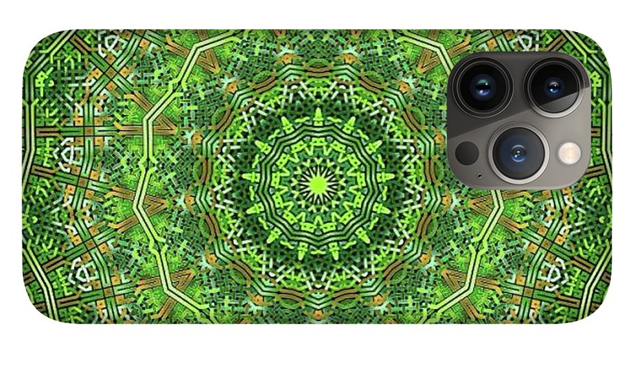 Green Celtic Knot Circle Kaleidoscope - Phone Case