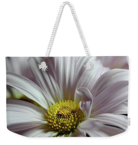 Light Lavender Daisies - Weekender Tote Bag
