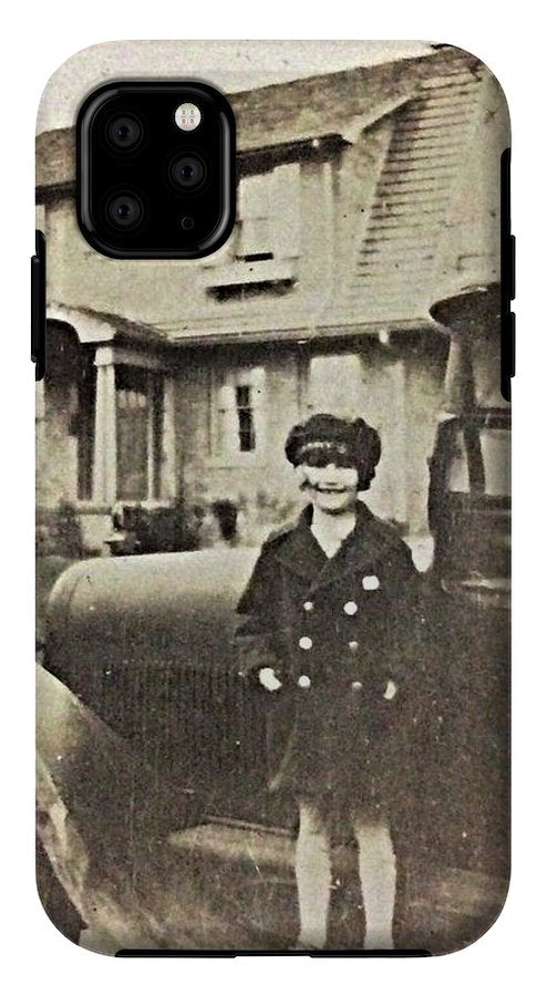 Little 1920s Girl With Car - Phone Case