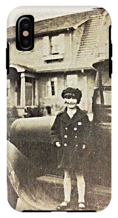 Little 1920s Girl With Car - Phone Case