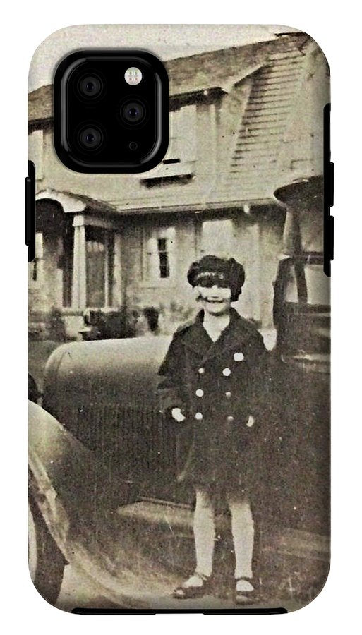 Little 1920s Girl With Car - Phone Case