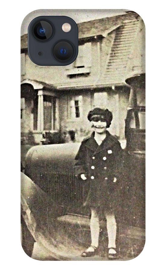 Little 1920s Girl With Car - Phone Case