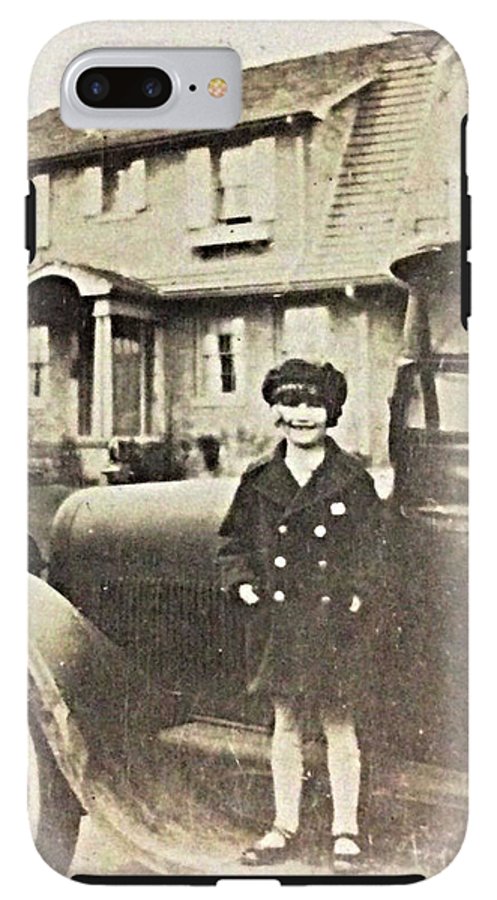 Little 1920s Girl With Car - Phone Case