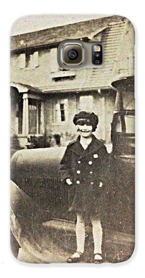 Little 1920s Girl With Car - Phone Case