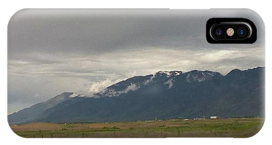 Mountain Field - Phone Case