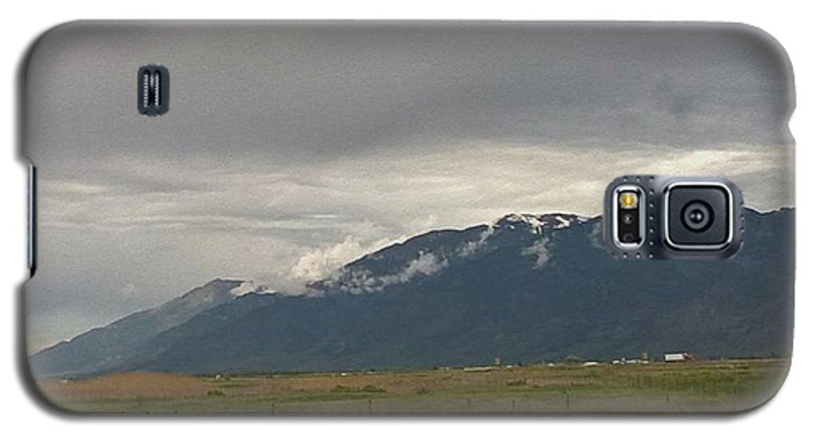 Mountain Field - Phone Case