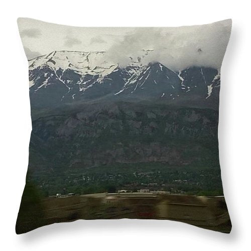 Mountains West Of Iowa - Throw Pillow