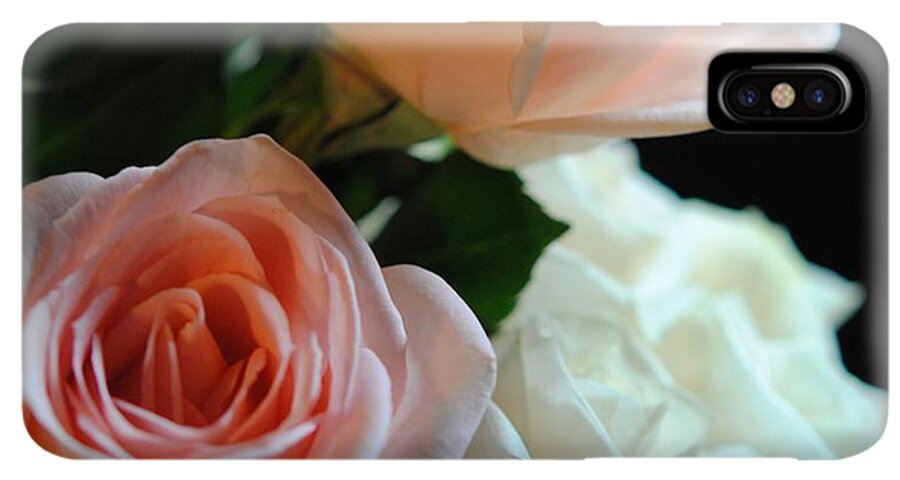 Pink and White Roses Bouquet - Phone Case