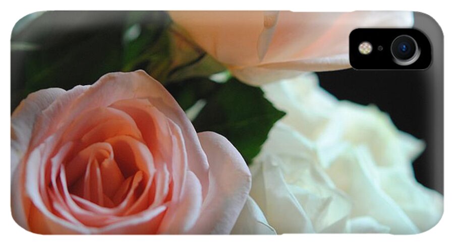 Pink and White Roses Bouquet - Phone Case
