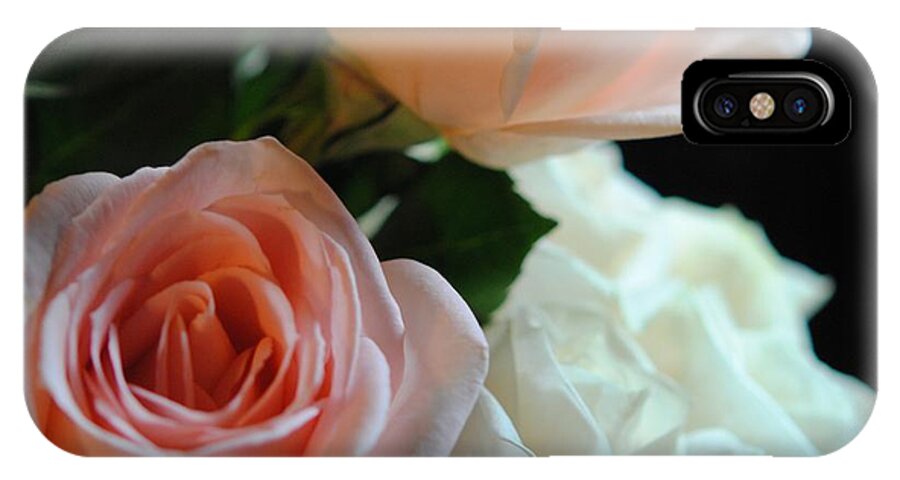 Pink and White Roses Bouquet - Phone Case