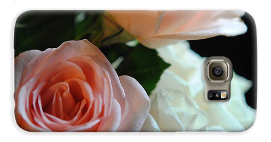 Pink and White Roses Bouquet - Phone Case