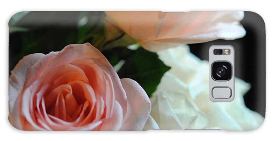 Pink and White Roses Bouquet - Phone Case