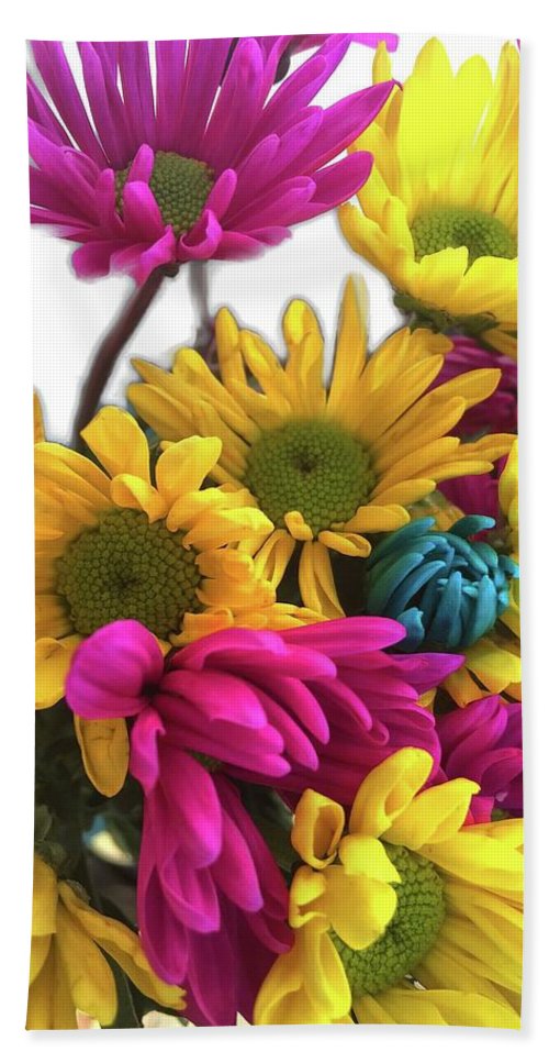 Pink and Yellow Daisies - Bath Towel