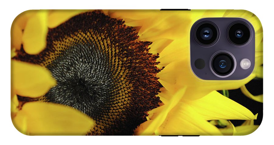 Raw Flowers 13 - Phone Case