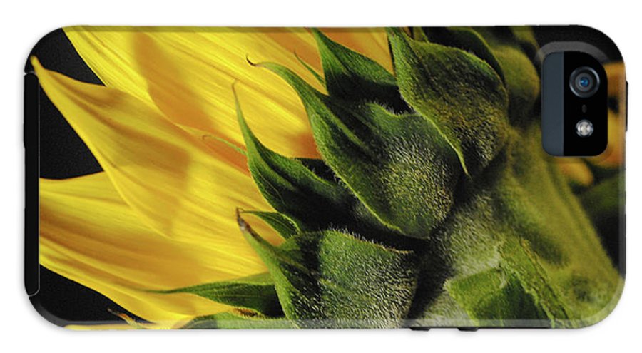 Raw Flowers 14 - Phone Case